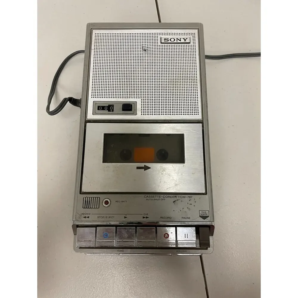 Vintage Sony TCM-787 Silver CASSETTE Corder Tape PLAYER With PLUG Untested